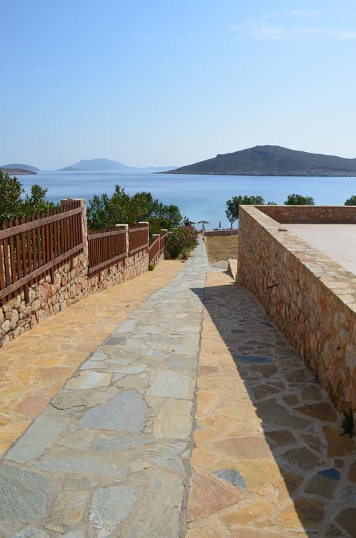 Villa Romanza Beach Villa Chalki Town ภายนอก รูปภาพ