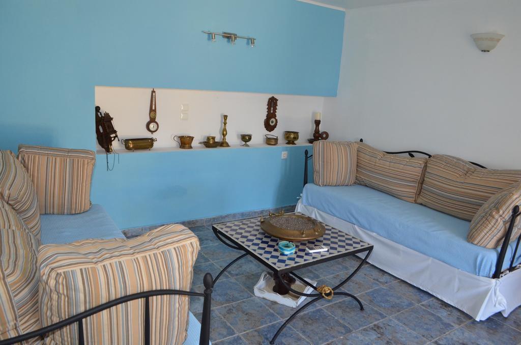 Villa Romanza Beach Villa Chalki Town ภายนอก รูปภาพ
